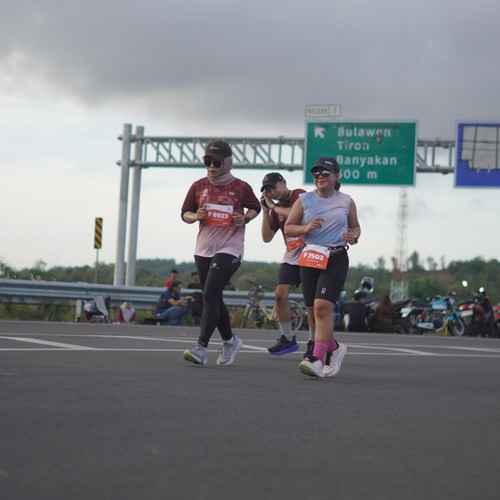 Race photo from KEDIRI HALF MARATHON 2026