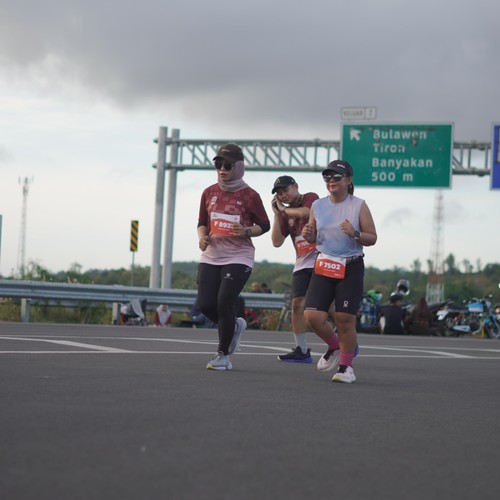 Race photo from KEDIRI HALF MARATHON 2026
