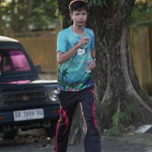 Race photo from VIBES AND STRENGTH CAMP ABR 2025