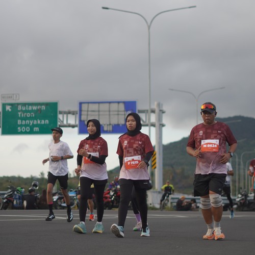 Race photo from KEDIRI HALF MARATHON 2026