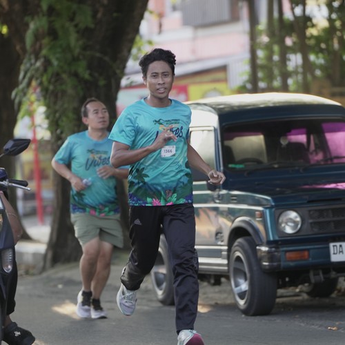 Race photo from VIBES AND STRENGTH CAMP ABR 2025
