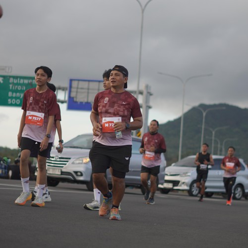 Race photo from KEDIRI HALF MARATHON 2026