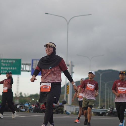 Race photo from KEDIRI HALF MARATHON 2026