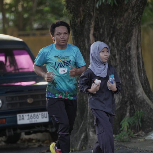 Race photo from VIBES AND STRENGTH CAMP ABR 2025