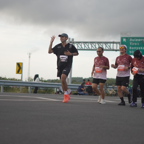 Race photo from KEDIRI HALF MARATHON 2026