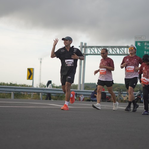 Race photo from KEDIRI HALF MARATHON 2026