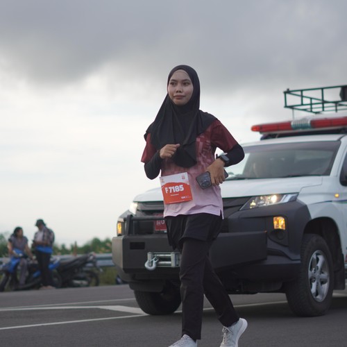 Race photo from KEDIRI HALF MARATHON 2026