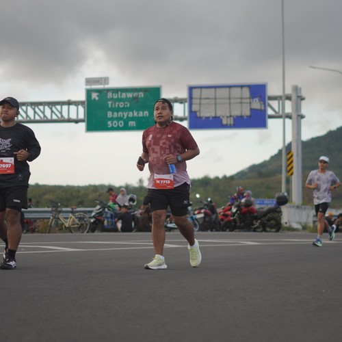 Race photo from KEDIRI HALF MARATHON 2026