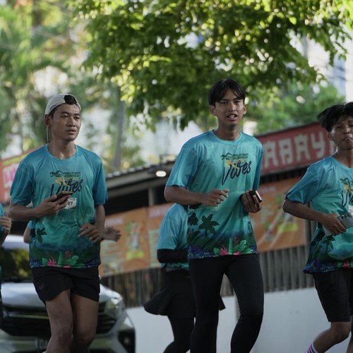 Race photo from VIBES AND STRENGTH CAMP ABR 2025