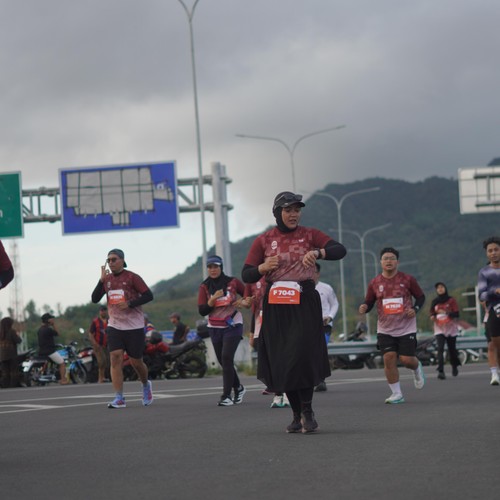 Race photo from KEDIRI HALF MARATHON 2026