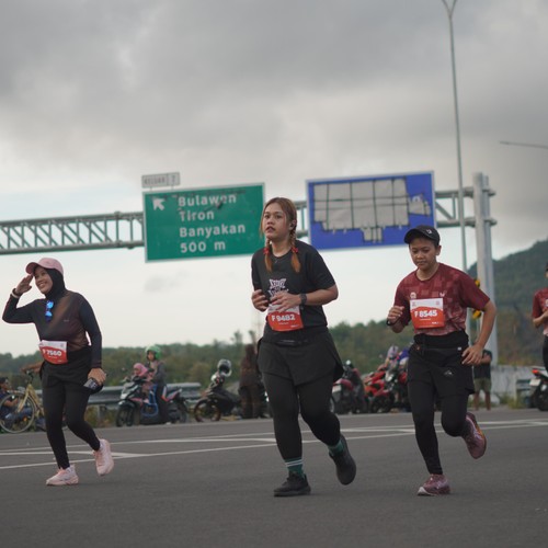 Race photo from KEDIRI HALF MARATHON 2026