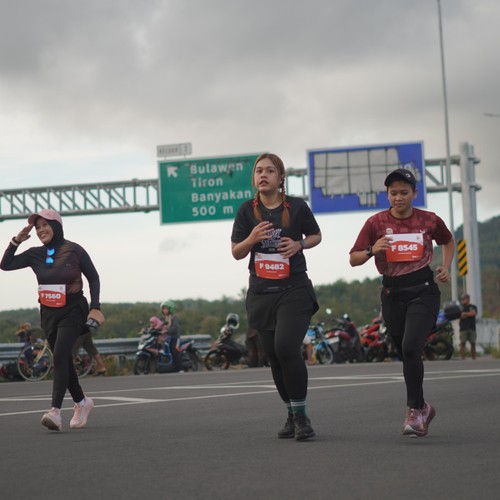 Race photo from KEDIRI HALF MARATHON 2026