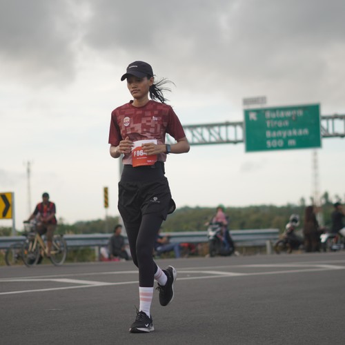Race photo from KEDIRI HALF MARATHON 2026