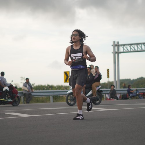 Race photo from KEDIRI HALF MARATHON 2026