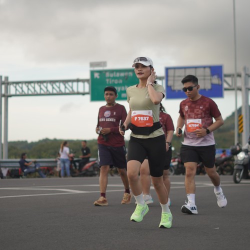 Race photo from KEDIRI HALF MARATHON 2026