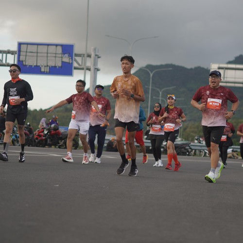 Race photo from KEDIRI HALF MARATHON 2026