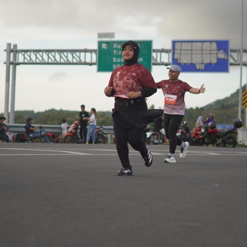 Race photo from KEDIRI HALF MARATHON 2026