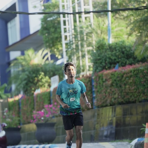 Race photo from VIBES AND STRENGTH CAMP ABR 2025