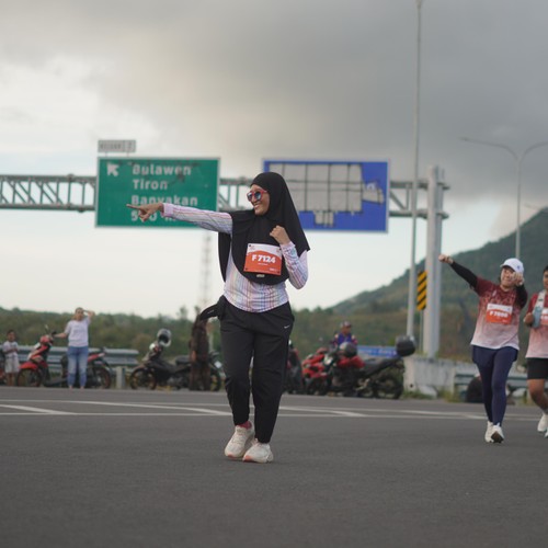 Race photo from KEDIRI HALF MARATHON 2026