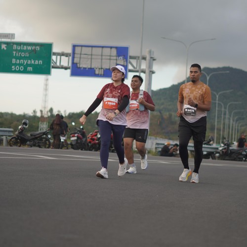 Race photo from KEDIRI HALF MARATHON 2026