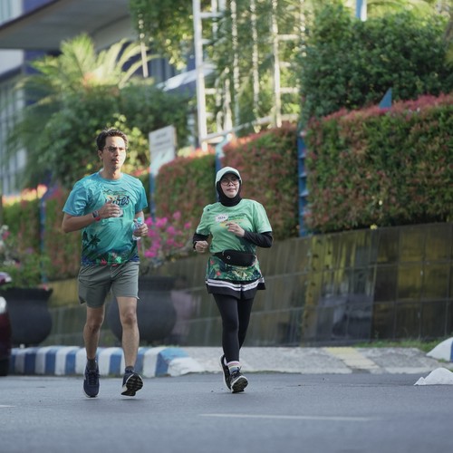 Race photo from VIBES AND STRENGTH CAMP ABR 2025