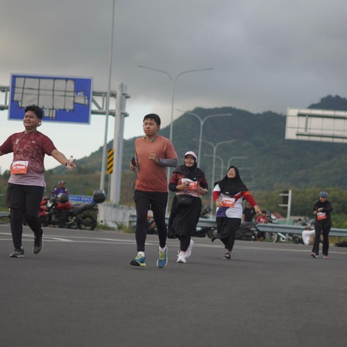 Race photo from KEDIRI HALF MARATHON 2026