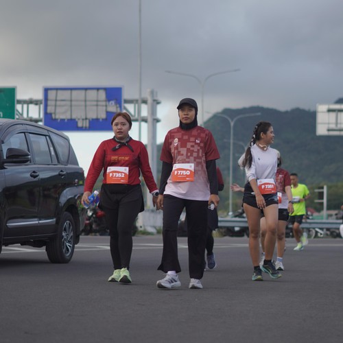 Race photo from KEDIRI HALF MARATHON 2026