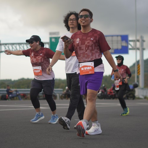 Race photo from KEDIRI HALF MARATHON 2026
