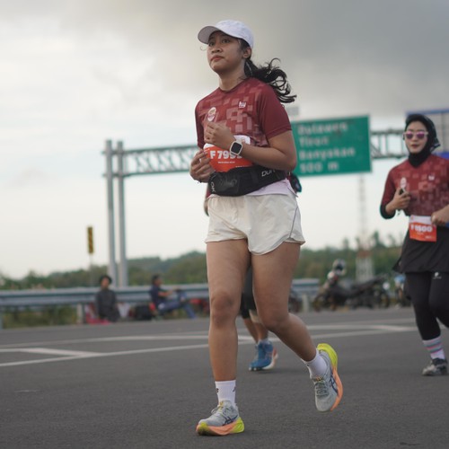 Race photo from KEDIRI HALF MARATHON 2026