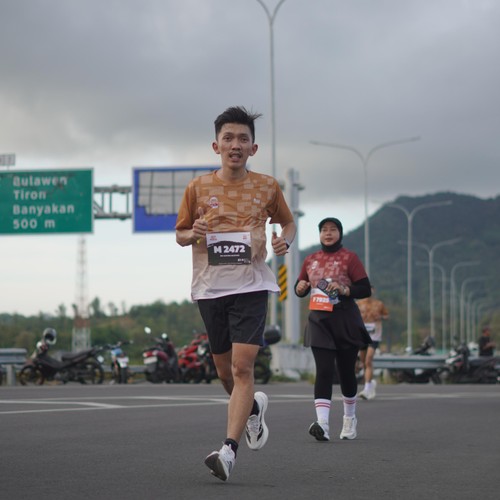 Race photo from KEDIRI HALF MARATHON 2026