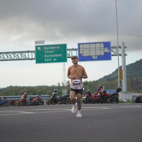 Race photo from KEDIRI HALF MARATHON 2026