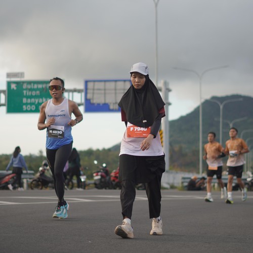 Race photo from KEDIRI HALF MARATHON 2026