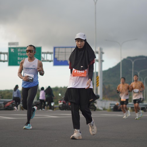 Race photo from KEDIRI HALF MARATHON 2026
