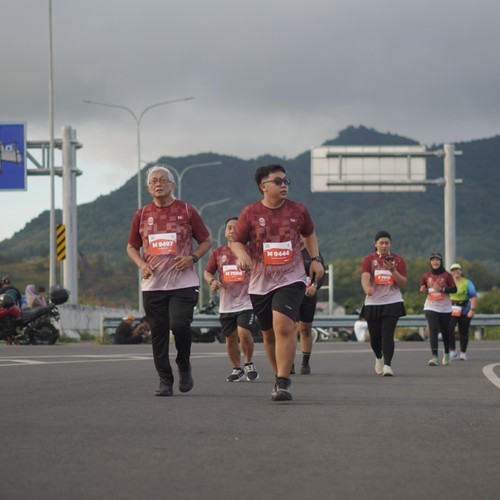 Race photo from KEDIRI HALF MARATHON 2026