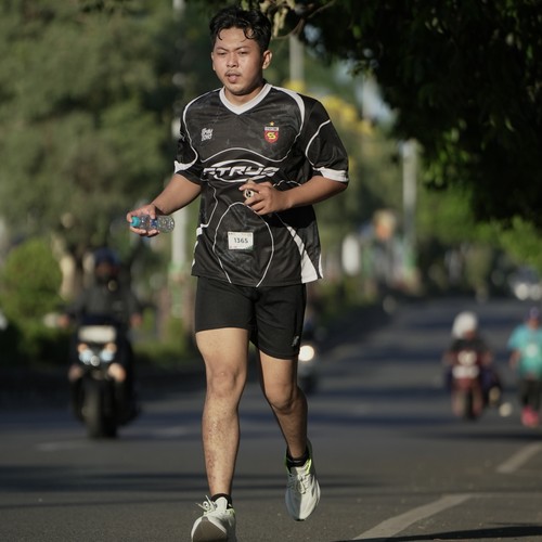 Race photo from VIBES AND STRENGTH CAMP ABR 2025