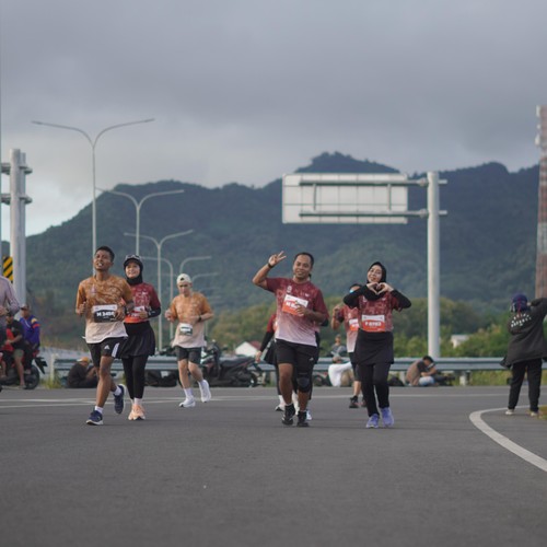 Race photo from KEDIRI HALF MARATHON 2026