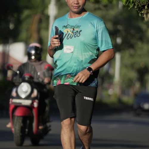 Race photo from VIBES AND STRENGTH CAMP ABR 2025