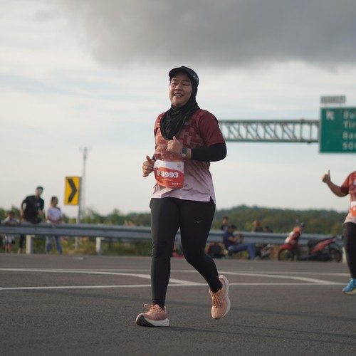 Race photo from KEDIRI HALF MARATHON 2026
