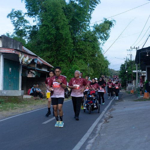 Race photo from KEDIRI HALF MARATHON 2026