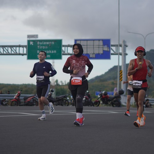 Race photo from KEDIRI HALF MARATHON 2026