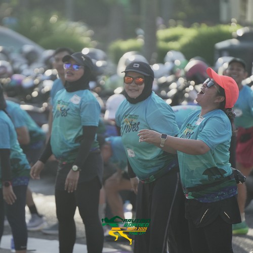 Race photo from VIBES AND STRENGTH CAMP ABR 2025