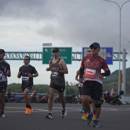 Race photo from KEDIRI HALF MARATHON 2026
