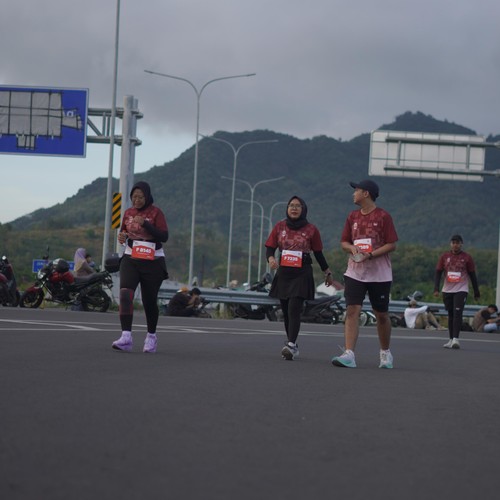 Race photo from KEDIRI HALF MARATHON 2026