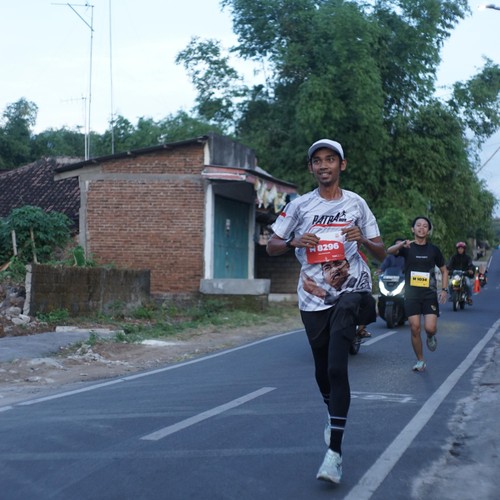Race photo from KEDIRI HALF MARATHON 2026