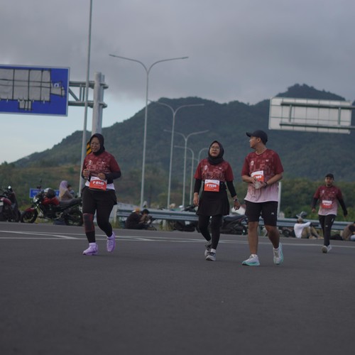 Race photo from KEDIRI HALF MARATHON 2026
