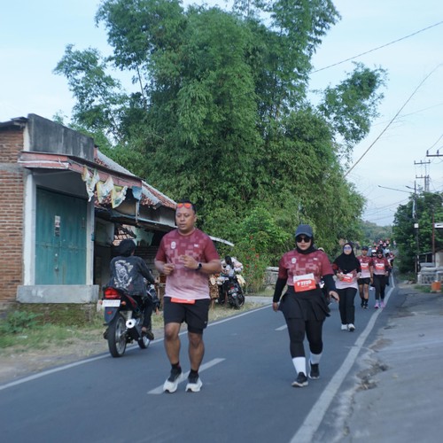 Race photo from KEDIRI HALF MARATHON 2026