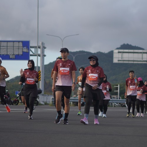 Race photo from KEDIRI HALF MARATHON 2026
