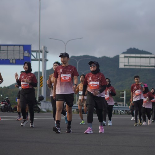 Race photo from KEDIRI HALF MARATHON 2026