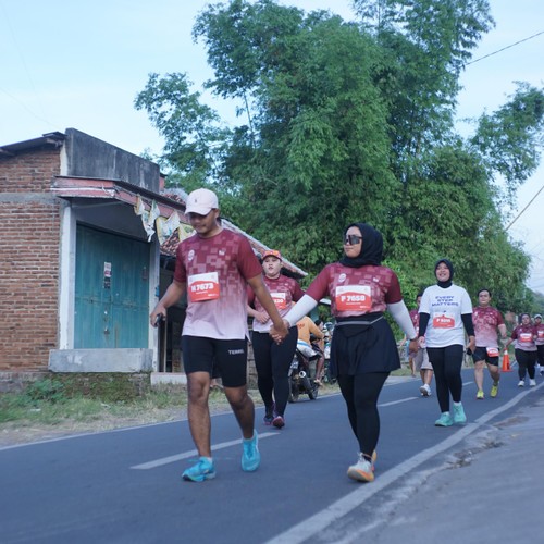 Race photo from KEDIRI HALF MARATHON 2026