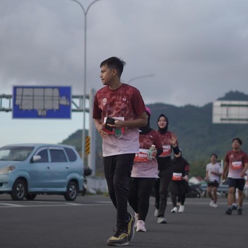 Race photo from KEDIRI HALF MARATHON 2026